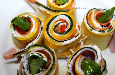 Roulés colorés aux courgettes, ricotta et jambon