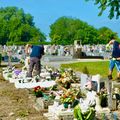 AU CIMETIÈRE D’HIRSON, LE ZÉRO PHYTO RESTE LA NORME.