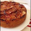 Gâteau tatin aux quetsches caramélisées et aux amandes