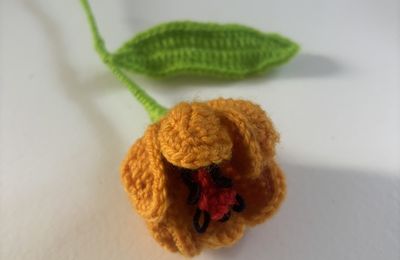 Phase 4 du bouquet de fleurs au crochet . . .