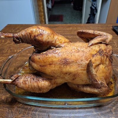 CHAPON RÔTI FARCI AU FOIE GRAS ET PLEUROTES