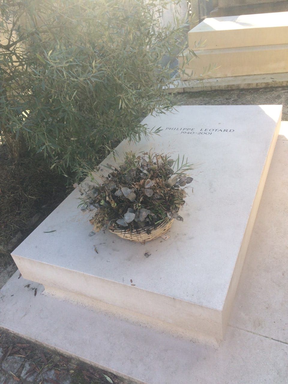 Paris, cimetière Montparnassse, tombe de philippe Léotard (75)