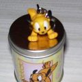 Figurine Bébé Pluto (support poubelle)