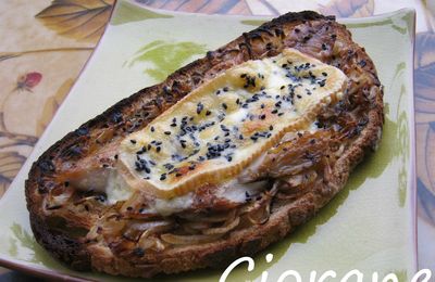 Tartine au maquereau fumé et Maroilles