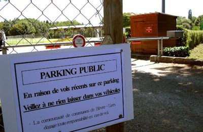 VOLS SUR LE PARKING DE LA BASE NATURE ET LOISIRS