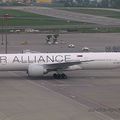 Boeing 777-312ER Star Alliance (9V-SWI) Singapore Airlines