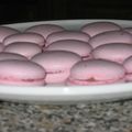 HIP HIP HIP! des macarons presque réussis!!