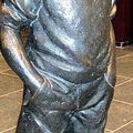 La  Statue en bronze de TINTIN  et MILOU est arrivée au SABLON  ; bruxelles 