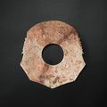 Hache cérémonielle en Jade Calcifié, Dynastie Shang, ca. 2000-1200 avant J.-C.
