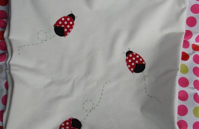 Des coccinelles dans ma maison ^^ (Echarpe de portage)