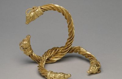 Pair of Bracelets with Antelope-Heads, Greece, Classical period, 4th century BC