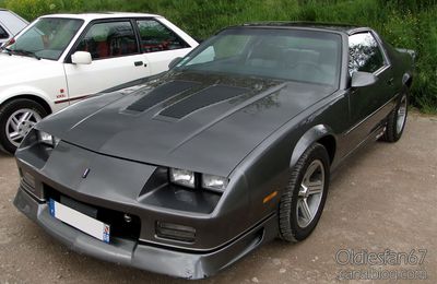 Chevrolet Camaro IROC-Z 1985-1990