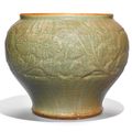 A 'Longquan' celadon jar, guan, 14th-15th century