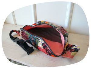 La banane qui a fait  C R A Q U E R  Fanny