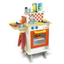 les produits Vilac sont à la boutique chant de merle ( cuisine, marchande, garage, tipi....)