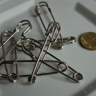 matériel à bijoux argenté