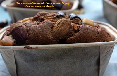 Cake aux amandes-chocolat baies de gogi