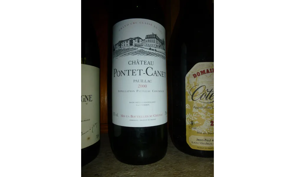 Pauillac : Pontet Canet 2000, Côte-Rôtie : Jamet 2005, et Sauternes : Clos Haut Peyraguey 2007