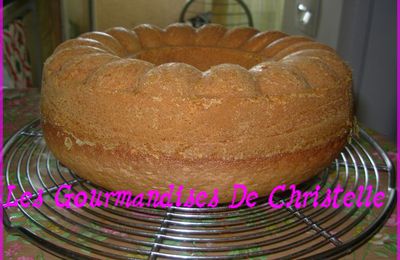 LE GÂTEAU AU YAOURT DE MADEMOISELLE