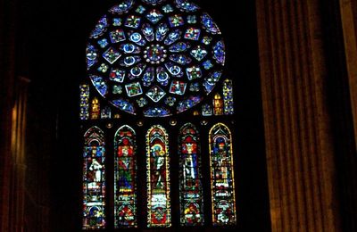 Pentagramme caché dans la cathedrale de chartres 