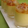 Verrine de panna cotta au foie gras, poire caramélisée, pain d'épice