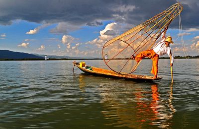 Le bateau vide