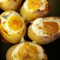 POMMES DE TERRE FARCIES AUX OEUFS ET SAUMON