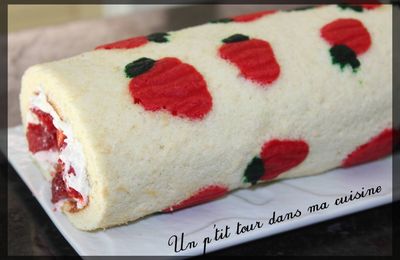 P'tit gâteau roulé chantilly fraises, motif fraises