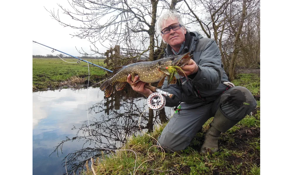 brochet à la mouche (fermeture réussie)