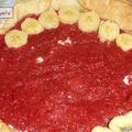 Tarte aux framboises et bananes.