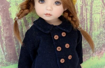 Salomé en Automne,en ocre et marine