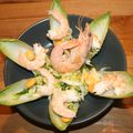 Salade d'endive, gambas, lupin, ail des ours