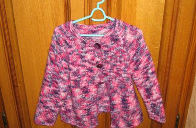 UNE PETITE VESTE POUR MINI MIMI