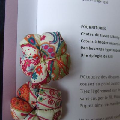 Broche "fleurs de cerisier"