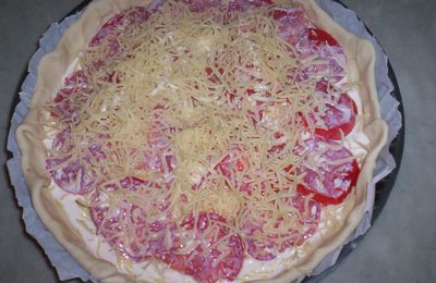 Tarte au thon et tomates de notre jardin...