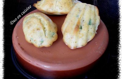 Madeleines salées aux olives et au chèvre