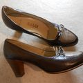 C277 : Chaussures cuir Bally P.36