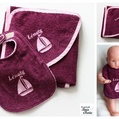 Cadeau de naissance : cape de bain et bavoir brodés!!