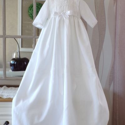 Robe de Bapteme garçon blanche manches longues droites 
