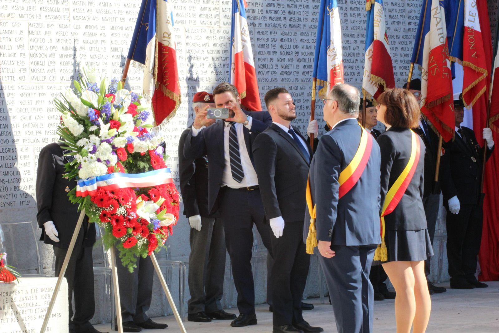 MONUMENT AUX MORT 8 MAI 2024 079