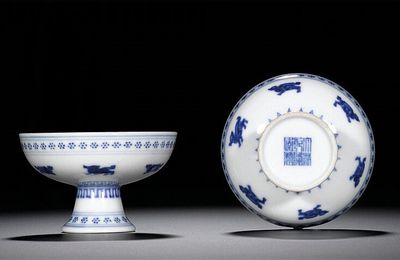 A fine pair of small blue and white stemcups, Seal marks and period of Qianlong (1736-1795)