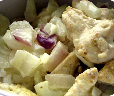 Poulet à l'Oignon, Curry et Lait de Coco