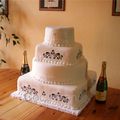 WEDDING CAKE