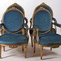 Mobilier de salon en bois redoré, Estampille de Pierre Moreau, reçu Maître à Paris en mai 1765. Epoque Transition 