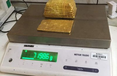 Vender un lingote de oro al Banco de Francia, Compañía Gold Corporation Negoce.