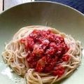 Aiguillettes de poulet à la sauce tomate et spaghettis