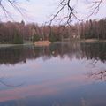 LAUW, CHÂTEAU DE ROUGEMONT ET LAC DE LA SEIGNEURIE