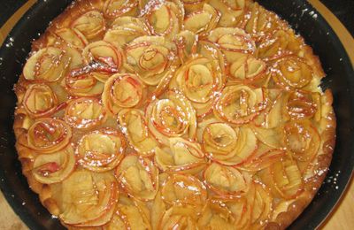 Tarte aux pommes roses