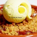 Crumble de pomme et prune parfumé au patxaran