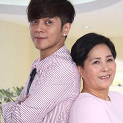 Show Luo films commercial with mother